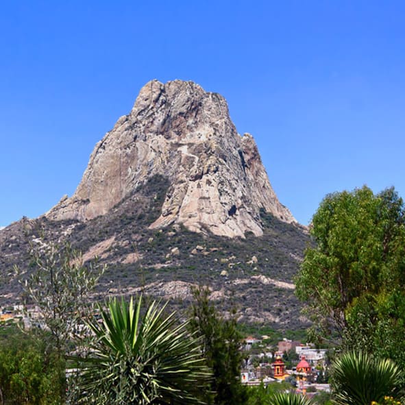 Visitar la Peña de Bernal – QUERÉTARO, MARAVILLAS NATURALES